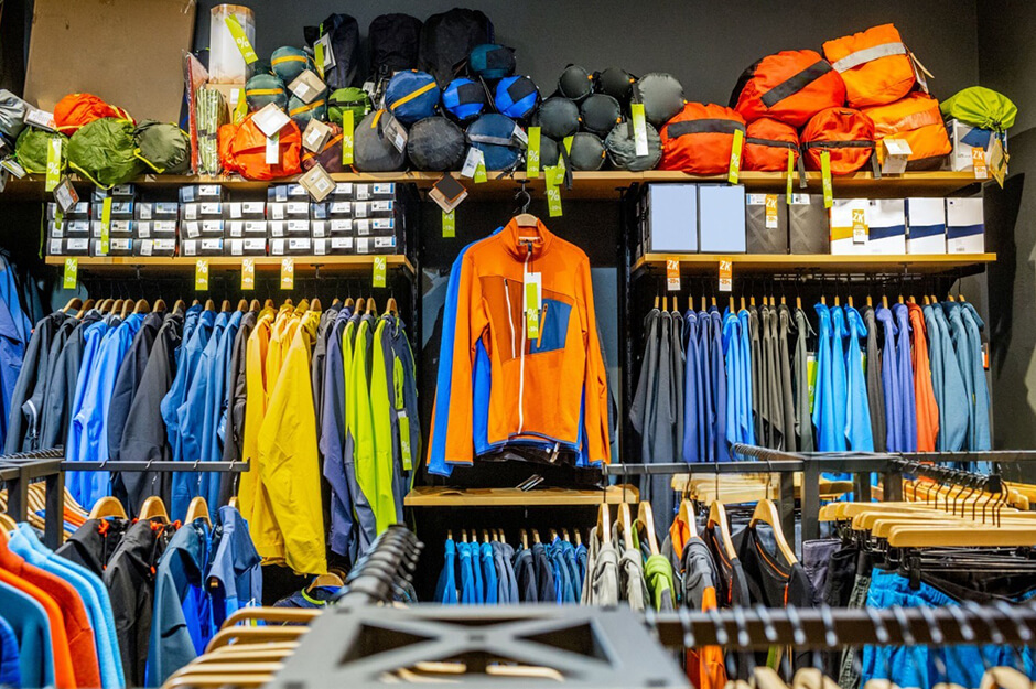 Top Quality Club Tracksuits for Organizations Available in Pakistan